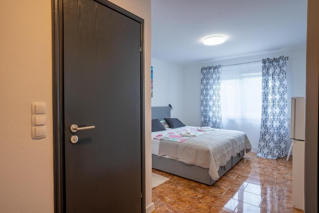 Restaurant & Rooms Nino Porat  Exterior foto