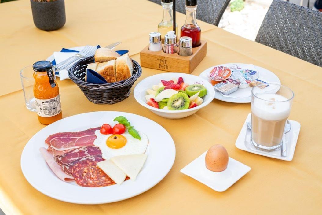 Restaurant & Rooms Nino Porat  Exterior foto